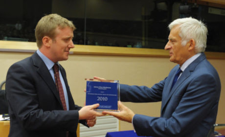 James Clive-Matthews being awarded the European Parliament Prize for Journalism 2010